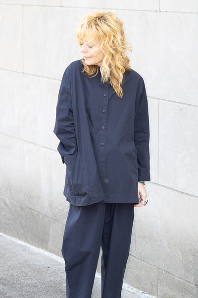 CASEY CASEY コットンシャツ 新品タグ付き　ネイビー Casey Casey Paper Cotton Shirt in Navy Blue | Santa Fe Dry Goods