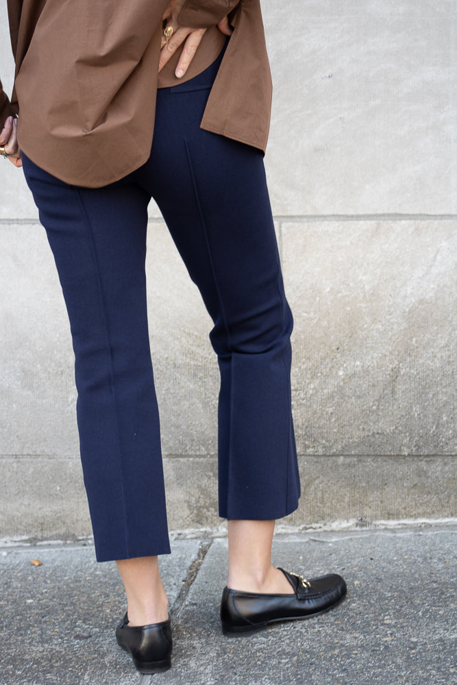 High Sport Geo Kick Pant in Navy