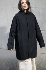 Véritécoeur Waxed Coat in Navy Black