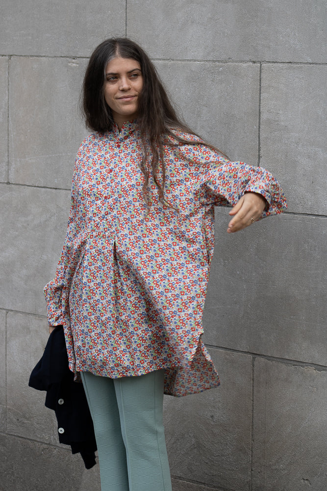 Véritécoeur Red Flower Shirt