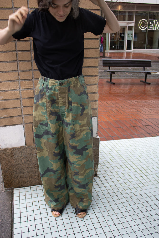 Véritécoeur Parachute Pants in Camo